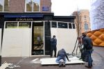 Amsterdam 27 januari 2021
Alle winkels in de pc hooftstraat zijn af getimmerd met hout ivm de verwachtte rellen en plunderingen.