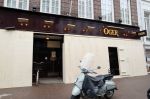 Amsterdam 27 januari 2021
Alle winkels in de pc hooftstraat zijn af getimmerd met hout ivm de verwachtte rellen en plunderingen.