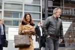Utrecht 2 februari 2021
Rechtszaak Rachel Hazes tegen haar oude PA Marieke v Beek . Royce de Vries is de advocaat van Rachel. Marieke heeft advocaat Bernhard Tomlow. Ricardo Klaverdijk Big Willem v Boxtel en Jacqueline v d Gijp waren aanwezig.