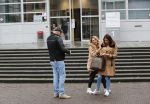 Utrecht 2 februari 2021
Rechtszaak Rachel Hazes tegen haar oude PA Marieke v Beek . Royce de Vries is de advocaat van Rachel. Marieke heeft advocaat Bernhard Tomlow. Ricardo Klaverdijk Big Willem v Boxtel en Jacqueline v d Gijp waren aanwezig.