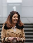 Utrecht 2 februari 2021
Rechtszaak Rachel Hazes tegen haar oude PA Marieke v Beek . Royce de Vries is de advocaat van Rachel. Marieke heeft advocaat Bernhard Tomlow. Ricardo Klaverdijk Big Willem v Boxtel en Jacqueline v d Gijp waren aanwezig.