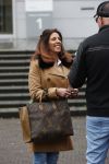 Utrecht 2 februari 2021
Rechtszaak Rachel Hazes tegen haar oude PA Marieke v Beek . Royce de Vries is de advocaat van Rachel. Marieke heeft advocaat Bernhard Tomlow. Ricardo Klaverdijk Big Willem v Boxtel en Jacqueline v d Gijp waren aanwezig.