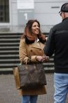 Utrecht 2 februari 2021
Rechtszaak Rachel Hazes tegen haar oude PA Marieke v Beek . Royce de Vries is de advocaat van Rachel. Marieke heeft advocaat Bernhard Tomlow. Ricardo Klaverdijk Big Willem v Boxtel en Jacqueline v d Gijp waren aanwezig.