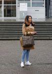 Utrecht 2 februari 2021
Rechtszaak Rachel Hazes tegen haar oude PA Marieke v Beek . Royce de Vries is de advocaat van Rachel. Marieke heeft advocaat Bernhard Tomlow. Ricardo Klaverdijk Big Willem v Boxtel en Jacqueline v d Gijp waren aanwezig.