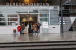 Utrecht 2 februari 2021
Rechtszaak Rachel Hazes tegen haar oude PA Marieke v Beek . Royce de Vries is de advocaat van Rachel. Marieke heeft advocaat Bernhard Tomlow. Ricardo Klaverdijk Big Willem v Boxtel en Jacqueline v d Gijp waren aanwezig.