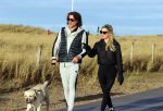 Schoorl 2 januari 2020Sonja Bakker en barry v Suijdam met hun hond op het strand.