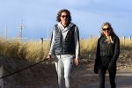 Schoorl 2 januari 2020Sonja Bakker en barry v Suijdam met hun hond op het strand.