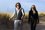 Schoorl 2 januari 2020Sonja Bakker en barry v Suijdam met hun hond op het strand.