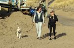 Schoorl 2 januari 2020Sonja Bakker en barry v Suijdam met hun hond op het strand.