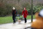 Amsterdam 5 februari 2021
Theodor Holman met partner en hond in het vondelpark