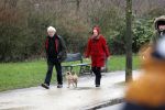 Amsterdam 5 februari 2021
Theodor Holman met partner en hond in het vondelpark