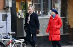 Amsterdam 23 januari 2021
Janke Dekker en Tom Egbers wandelend door Amsterdam zuid.