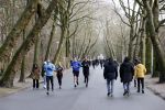 Amsterdam Vondelpark 17 januari 2021
In het vondelpark is het heel druk met mensen in deze corona periode.