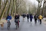 Amsterdam Vondelpark 17 januari 2021
In het vondelpark is het heel druk met mensen in deze corona periode.