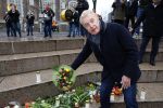 Amsterdam 15 januari 2021
Andre v Duin doopt zijn tulp in de westertoren en gaat daarna op een grote boot tulpen uitdelen op de grachten van Amsterdam.