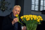 Amsterdam 15 januari 2021
Andre v Duin doopt zijn tulp in de westertoren en gaat daarna op een grote boot tulpen uitdelen op de grachten van Amsterdam.