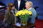 Amsterdam 15 januari 2021
Andre v Duin doopt zijn tulp in de westertoren en gaat daarna op een grote boot tulpen uitdelen op de grachten van Amsterdam.