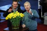 Amsterdam 15 januari 2021
Andre v Duin doopt zijn tulp in de westertoren en gaat daarna op een grote boot tulpen uitdelen op de grachten van Amsterdam.