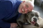 Apeldoorn 2 februari 2022
Andy v d Meyde op straat en met zijn hond