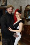 Arnhem 14 januari 2022
Ben Saunders met zijn vrouw en kinderen in zijn Tattooshop .
