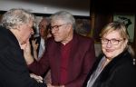 Laren 7 februari 2022
Boekpresentatie van Willibrord Frequin in het bonte paard. Rene v d Gijp reikte het eerste exemplaar uit . Fons de Poel is de schrijver. Willibrord en Barry Stevens