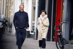 Amsterdam 18 januari 2022
Bert Kuizenga en zijn vrouw wandelend in Amsterdam zuid.