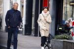 Amsterdam 18 januari 2022
Bert Kuizenga en zijn vrouw wandelend in Amsterdam zuid.