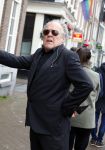Amsterdam 19 januari 2022
Cabaretiers Bert Visscher en Jochem Myer tijdens de landelijke protestactie Kapsalon Theater in de Kleine Komedie. De cultuursector komt in actie tegen de coronamaatregelen. Tientallen theaters in heel Nederland  zijn omgebouwd tot een kapsalon.