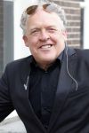 Amsterdam 19 januari 2022
Cabaretiers Bert Visscher en Jochem Myer tijdens de landelijke protestactie Kapsalon Theater in de Kleine Komedie. De cultuursector komt in actie tegen de coronamaatregelen. Tientallen theaters in heel Nederland  zijn omgebouwd tot een kapsalon.