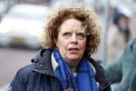 Amsterdam 19 januari 2022
Cabaretiers Bert Visscher en Jochem Myer tijdens de landelijke protestactie Kapsalon Theater in de Kleine Komedie. De cultuursector komt in actie tegen de coronamaatregelen. Tientallen theaters in heel Nederland  zijn omgebouwd tot een kapsalon. Brigitte Kaandorp
