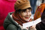 Amsterdam 19 januari 2022
Cabaretiers Bert Visscher en Jochem Myer tijdens de landelijke protestactie Kapsalon Theater in de Kleine Komedie. De cultuursector komt in actie tegen de coronamaatregelen. Tientallen theaters in heel Nederland  zijn omgebouwd tot een kapsalon. Caroline v d Bergh