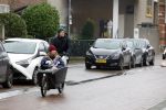 Amsterdam 3 februari 2022
Christian Poulsen met zijn vrouw Julie-Marie BjÃ¸rnshÃ¸j in bakfiets in Amsterdam zuid.