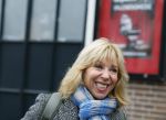 Amsterdam 19 januari 2022
Cabaretiers Bert Visscher en Jochem Myer tijdens de landelijke protestactie Kapsalon Theater in de Kleine Komedie. De cultuursector komt in actie tegen de coronamaatregelen. Tientallen theaters in heel Nederland  zijn omgebouwd tot een kapsalon. Claudia de Breij