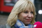 Amsterdam 19 januari 2022
Cabaretiers Bert Visscher en Jochem Myer tijdens de landelijke protestactie Kapsalon Theater in de Kleine Komedie. De cultuursector komt in actie tegen de coronamaatregelen. Tientallen theaters in heel Nederland  zijn omgebouwd tot een kapsalon. Claudia de Breij