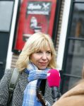 Amsterdam 19 januari 2022
Cabaretiers Bert Visscher en Jochem Myer tijdens de landelijke protestactie Kapsalon Theater in de Kleine Komedie. De cultuursector komt in actie tegen de coronamaatregelen. Tientallen theaters in heel Nederland  zijn omgebouwd tot een kapsalon. Claudia de Breij
