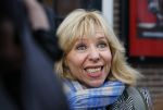 Amsterdam 19 januari 2022
Cabaretiers Bert Visscher en Jochem Myer tijdens de landelijke protestactie Kapsalon Theater in de Kleine Komedie. De cultuursector komt in actie tegen de coronamaatregelen. Tientallen theaters in heel Nederland  zijn omgebouwd tot een kapsalon. Claudia de Breij