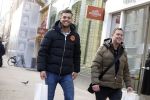 Amsterdam 2 februari 2022
Chahid Charrak ( Dutch performante) met zijn compagnon Eelco Kalsbeek op de pc hooftstraat