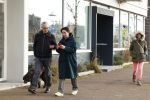 Amsterdam 30 januari 2022
Burgemeester Femke Halsema en haar man Robert Oey wandelend met hun hond in centrum van Amsterdam.