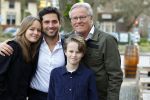 Laren 7 februari 2022
Fons de Poel en zijn kinderen  bij boekpresentatie van Willibrord Frequin in het bonte paard. Fons heeft het boek geschreven.