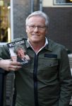 Laren 7 februari 2022
Fons de Poel en zijn kinderen  bij boekpresentatie van Willibrord Frequin in het bonte paard. Fons heeft het boek geschreven.