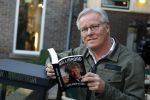 Laren 7 februari 2022
Fons de Poel en zijn kinderen  bij boekpresentatie van Willibrord Frequin in het bonte paard. Fons heeft het boek geschreven.