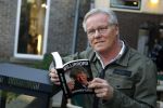 Laren 7 februari 2022
Fons de Poel en zijn kinderen  bij boekpresentatie van Willibrord Frequin in het bonte paard. Fons heeft het boek geschreven.
