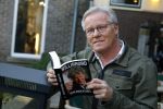 Laren 7 februari 2022
Fons de Poel en zijn kinderen  bij boekpresentatie van Willibrord Frequin in het bonte paard. Fons heeft het boek geschreven.