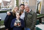 Laren 7 februari 2022
Fons de Poel en zijn kinderen  bij boekpresentatie van Willibrord Frequin in het bonte paard. Fons heeft het boek geschreven.