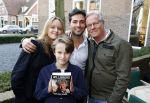 Laren 7 februari 2022
Fons de Poel en zijn kinderen  bij boekpresentatie van Willibrord Frequin in het bonte paard. Fons heeft het boek geschreven.