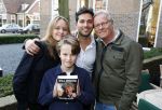Laren 7 februari 2022
Fons de Poel en zijn kinderen  bij boekpresentatie van Willibrord Frequin in het bonte paard. Fons heeft het boek geschreven.