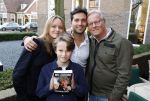 Laren 7 februari 2022
Fons de Poel en zijn kinderen  bij boekpresentatie van Willibrord Frequin in het bonte paard. Fons heeft het boek geschreven.
