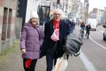 Amsterdam 19 januari 2022
Cabaretiers Bert Visscher en Jochem Myer tijdens de landelijke protestactie Kapsalon Theater in de Kleine Komedie. De cultuursector komt in actie tegen de coronamaatregelen. Tientallen theaters in heel Nederland  zijn omgebouwd tot een kapsalon. Freek de Jonge kwam met zijn vrouw