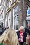 Amsterdam 19 januari 2022
Cabaretiers Bert Visscher en Jochem Myer tijdens de landelijke protestactie Kapsalon Theater in de Kleine Komedie. De cultuursector komt in actie tegen de coronamaatregelen. Tientallen theaters in heel Nederland  zijn omgebouwd tot een kapsalon. Freek de Jonge