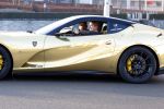 Hilversum 10 januari 2021
Giel d Winter en Thomas v d Vlugt in de gouden ferrari van Joel Beukers